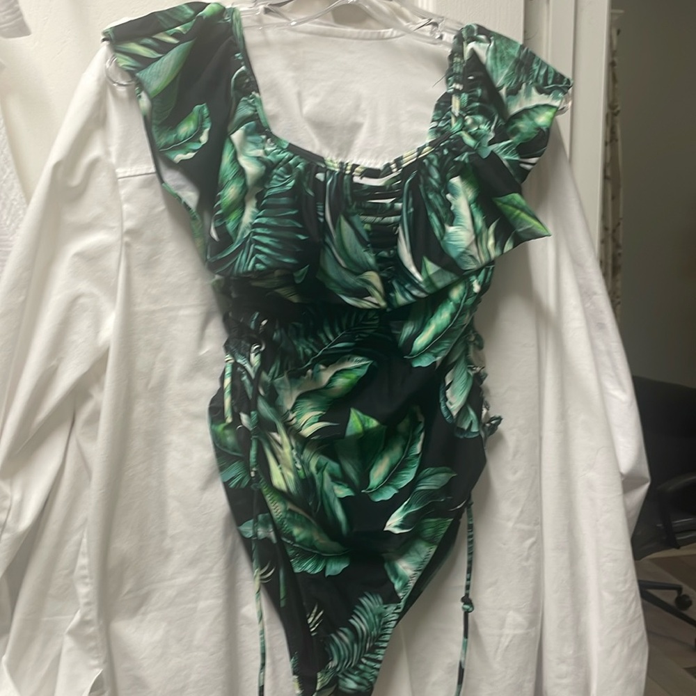 One piece bathing suit